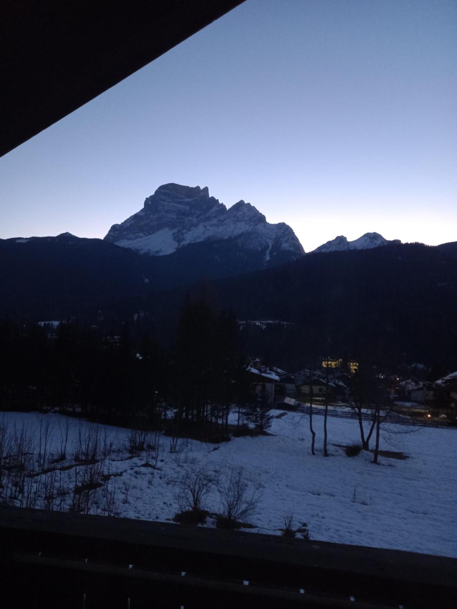 Apartament Deliziosa Mansarda Con Vista Dolomiti San Vito di Cadore Zewnętrze zdjęcie